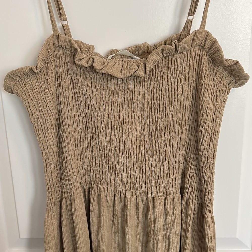 *NWT* H&M Midi Dress - Picture 2 of 6